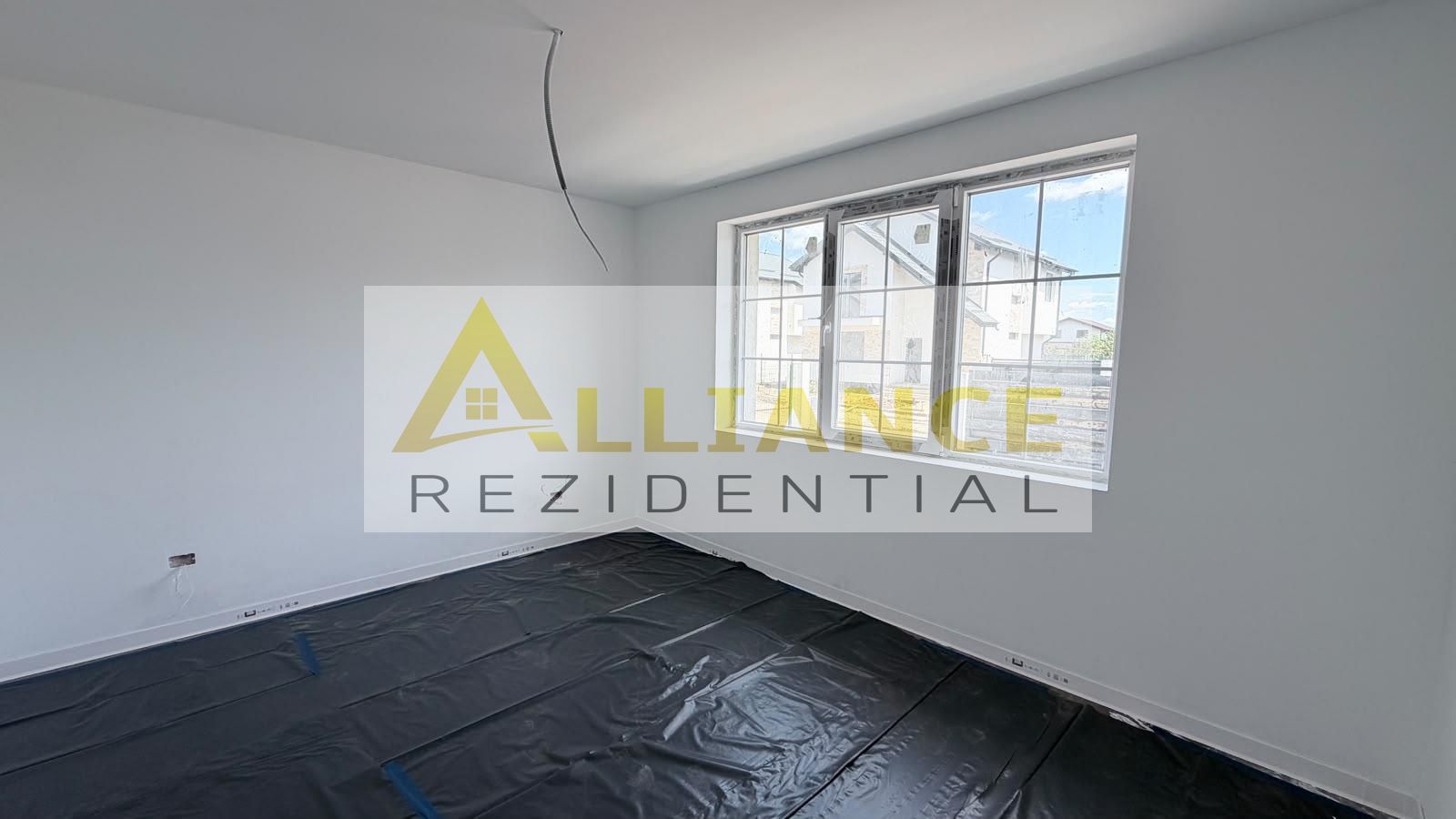 Casa Individuala - 3 camere - 1 baie - 350mp teren - Poză 7