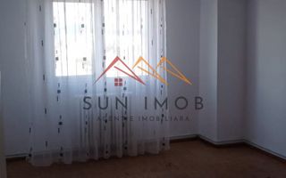 Apartament 3 camere, decomandat, ultracentral, Campina, Prahova - Poză 4