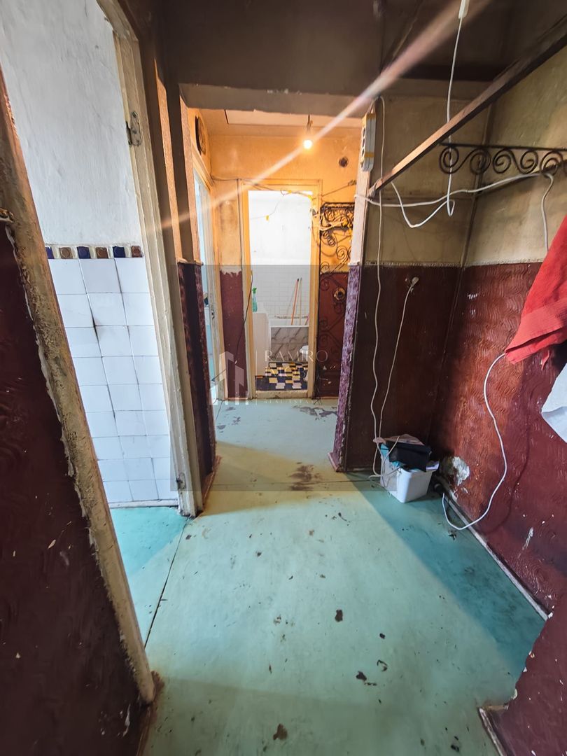 Apartament 2 camere decomandat Bloc Anvelopat Prelungirea Ghencea - Poză 2