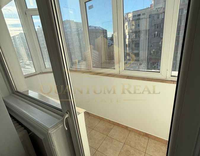 Apartament 2 camere  renovat complet-Calea Mosilor-Stradal - Poză 1