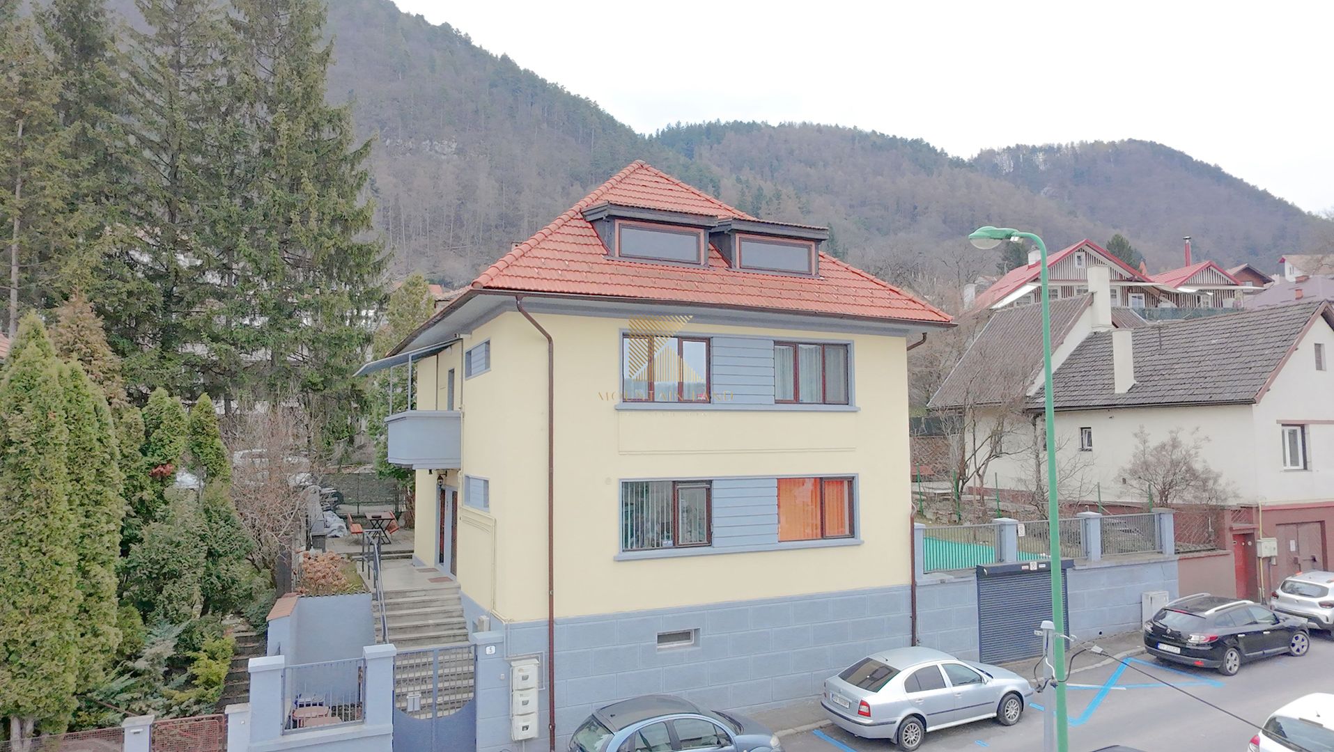 Apartament decomandat | 2 camere | 74 mpu | gradina | garaj | Centru - Poză 1