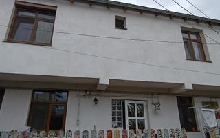 Casă | 120 MPU | 3 camere | Central - Poză 1