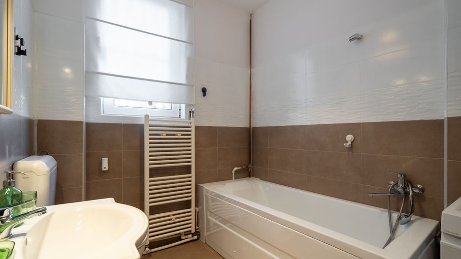 Apartament Spațios de 120 mp în Cartierul Evreiesc – Ultracentral - Poză 12