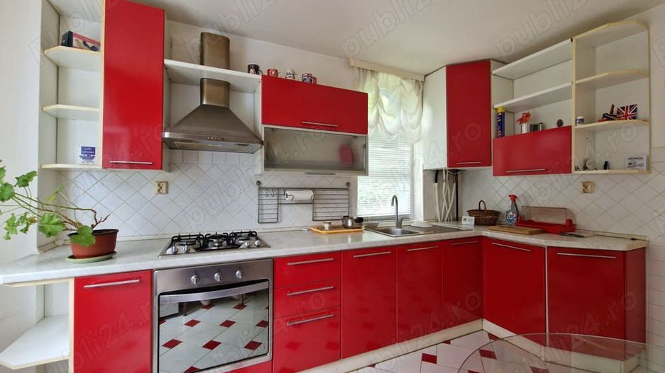 Persoana fizica vand vila zona Bucium - Poză 1