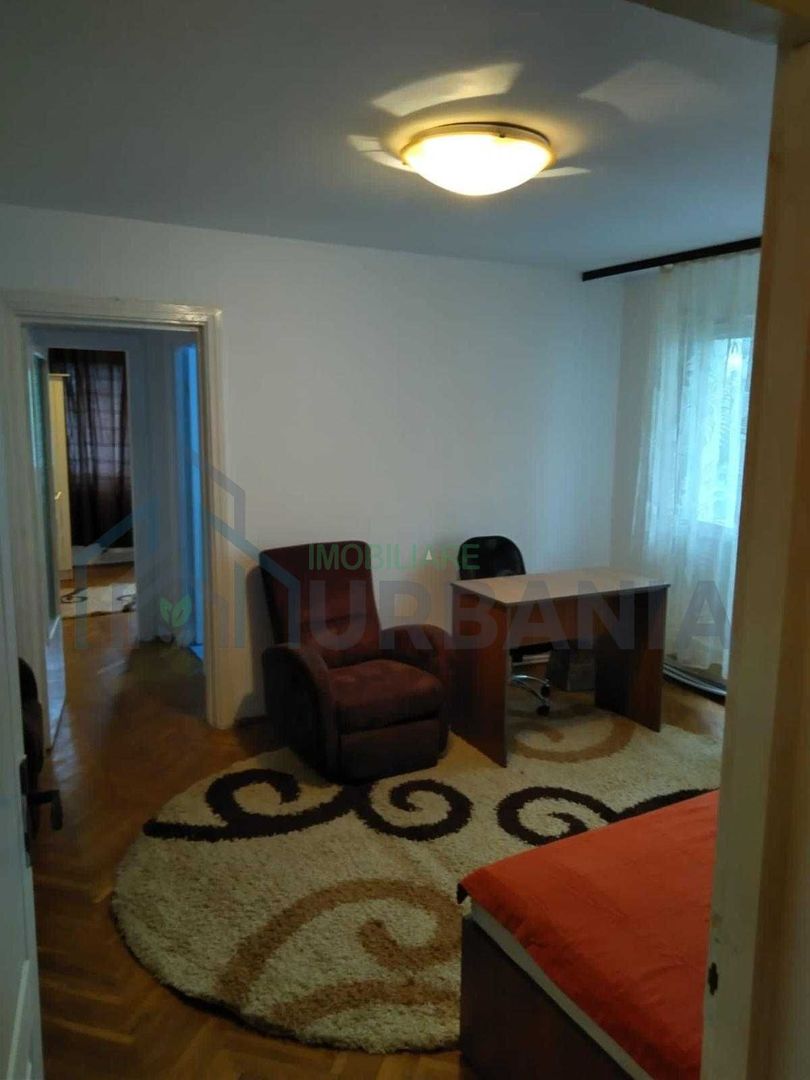 Apartament 3 camere, semidecomandat, în zona Podul de Piatra, Iași - Poză 4
