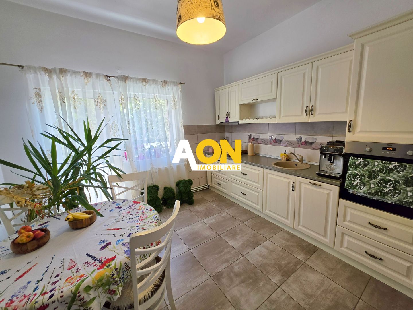 1/2 Duplex mobilat, utilat, 3 camere, 323 mp teren, Cetate, zona Schit - Poză 9