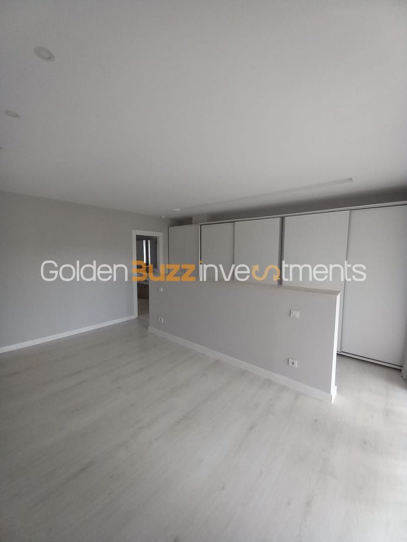 Vila de inchiriat Complex Oxford | Garaj - Poză 6