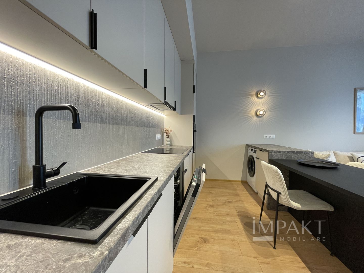 Apartament ultrafinisat cu 2 camere de vanzare in zona Semicentrala! - Poză 3