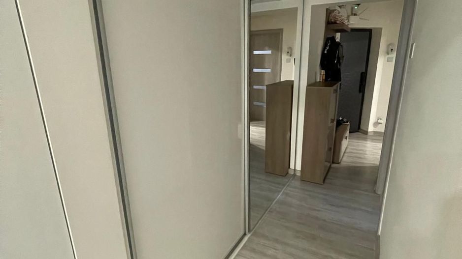 Vanzare apartament 3 camere in Titan, 5 minute metrou Grigorescu, renovat total - Poză 4