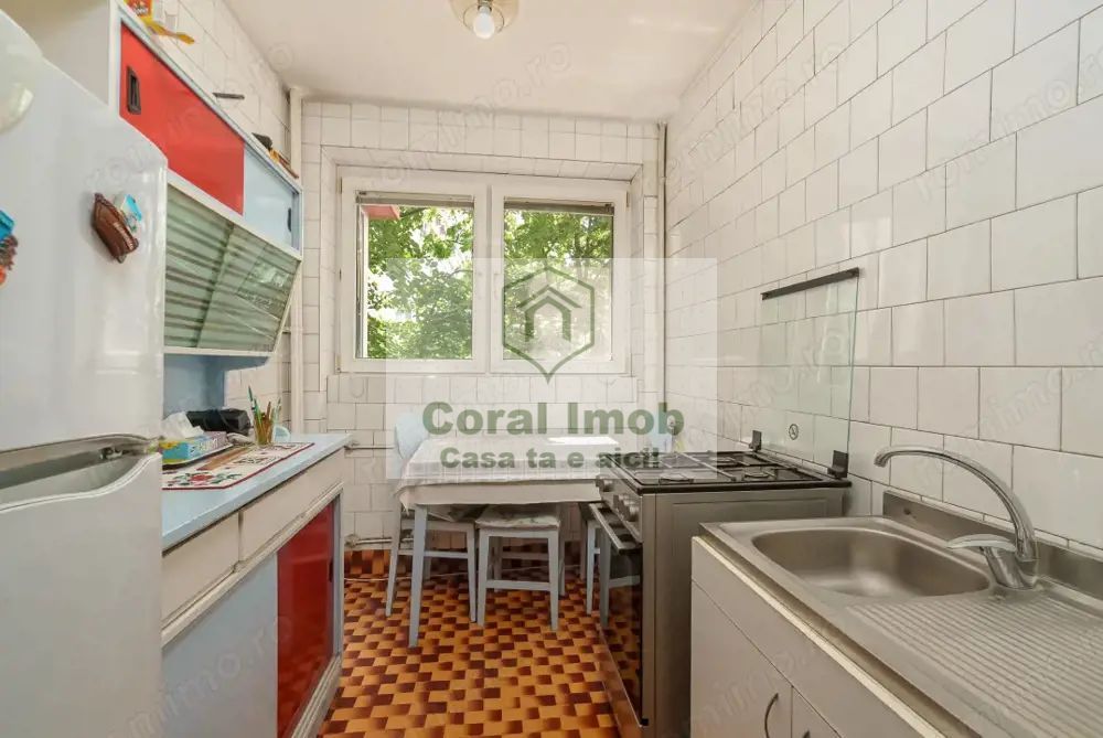 Sos Mihai Bravu - colegiul Iulia Hasdeu - 2 cam semidec - vedere spate - Poză 3