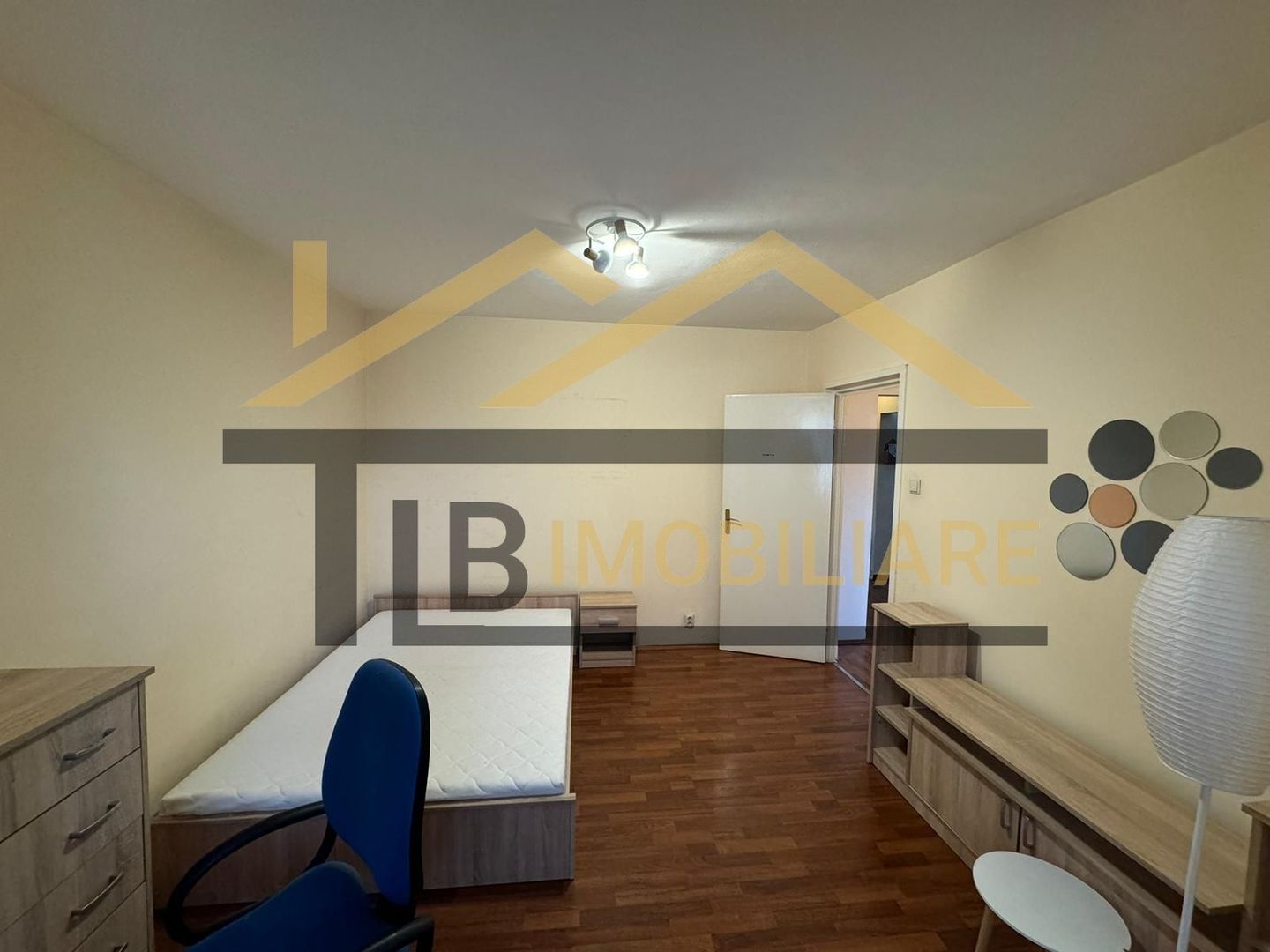 Apartament de 3 camere, 64mp, decomandat, Zona Cornisa - Poză 4