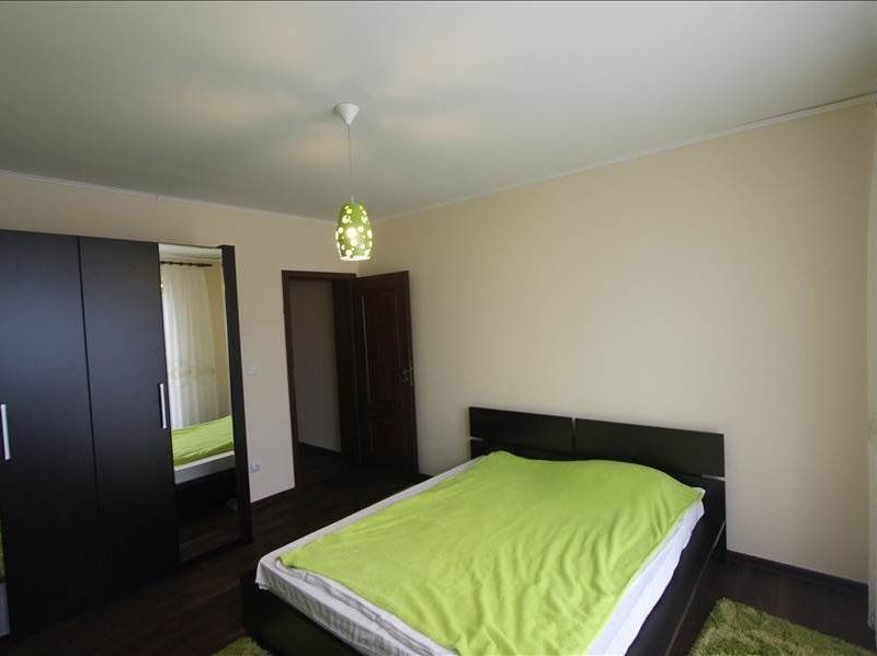 Casă / Vilă cu 6 camere de vânzare în zona Mehala - Poză 12