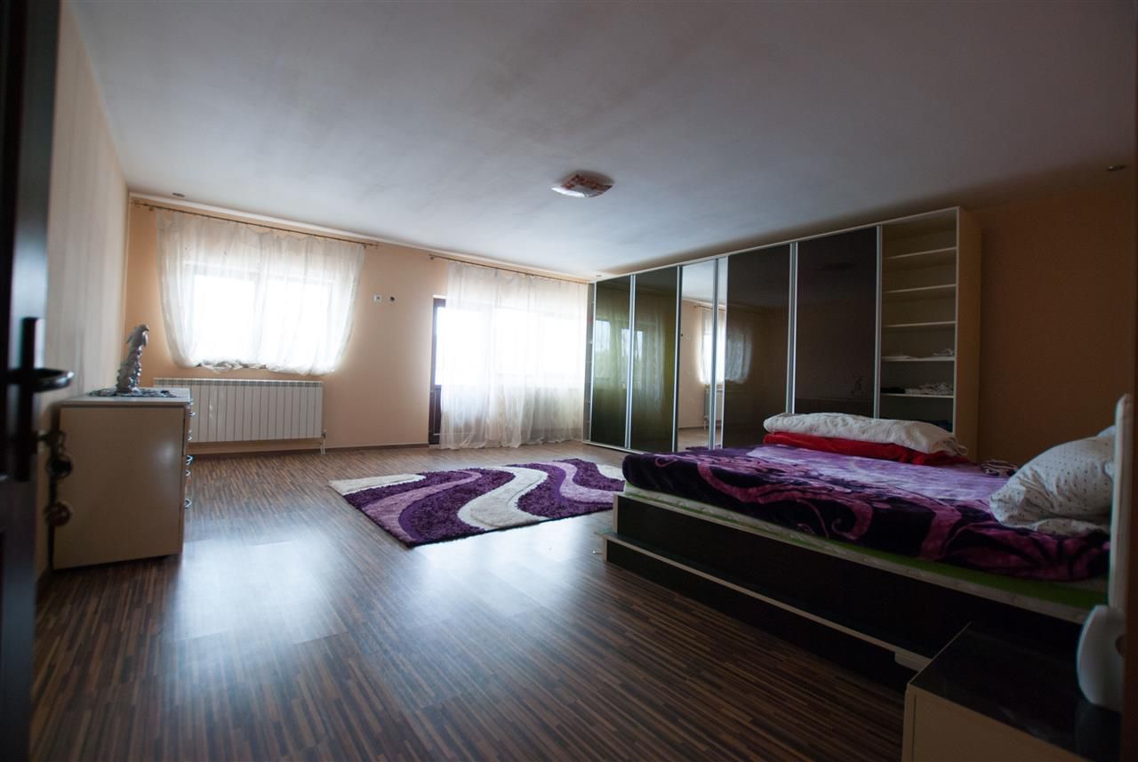 Casa 15 camere 846 mp utili 720 mp teren - Poză 12