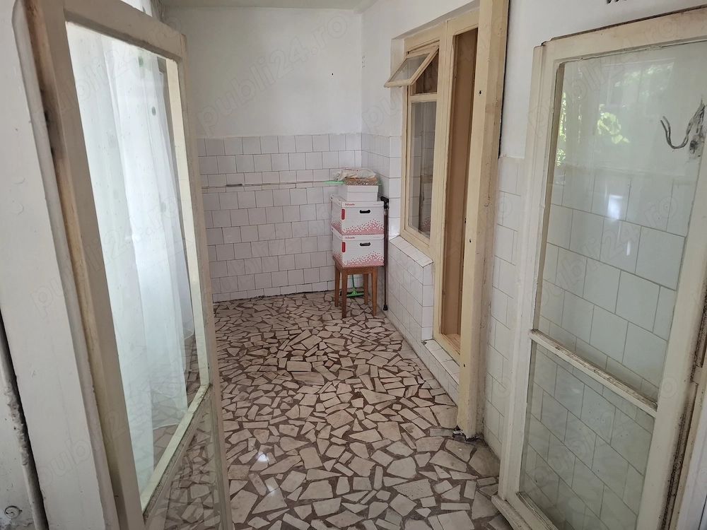 Vanzare Garsoniera Vitan | 40 mp | Parter Inalt cu Balcon si Scurgere Separată - Poză 3