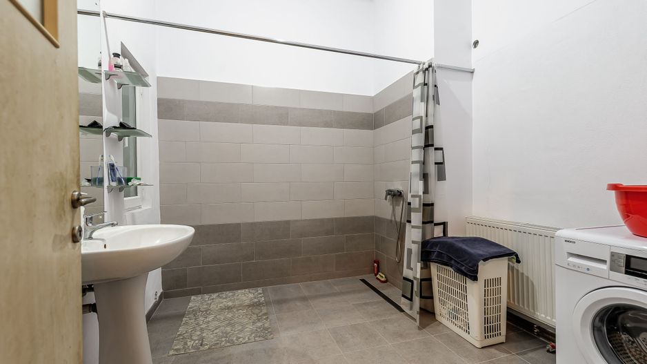 Apartament în Piața Catedralei, 93 mp utili. - Poză 8