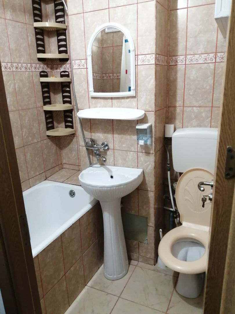 Vanzare garsoniera parter, Gavana zona Piata - Poză 6