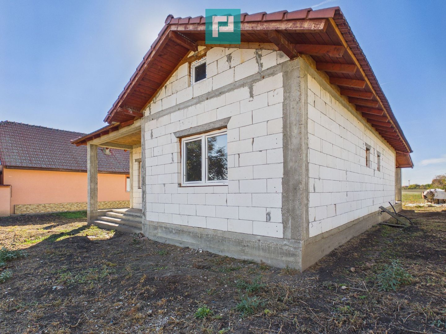 Casă la roșu în Șimand – teren de 1.481 mp! - Poză 2