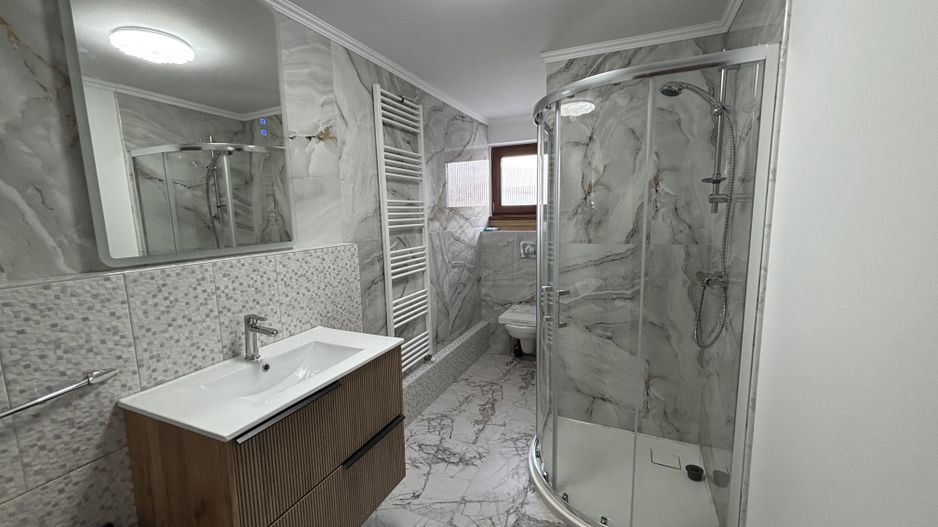 Casa 5 camere cu teren GENEROS si CARPORT - Cartierul Arhitectilor - Poză 19