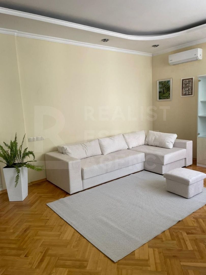 Chirie, apartament, 3 camere, str. 31 August 1989, Centru - Poză 2