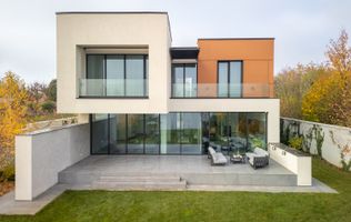 Smart-Home nZEB spectaculoasa Bucuresti Sector1 cu deschidere lac - teren 2000mp