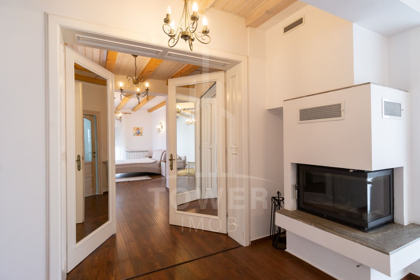 Penthouse de 200 mp+ terasa, in zona Calea Dumbravii - Poză 2