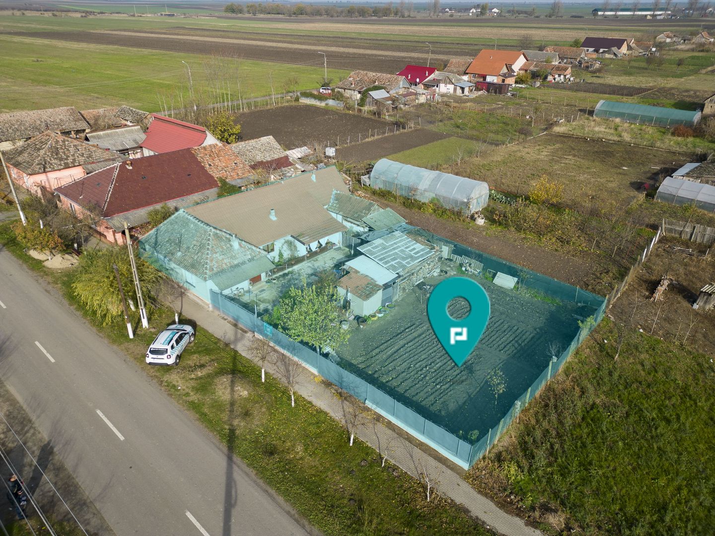 Casă cu front stradal generos - Poză 2