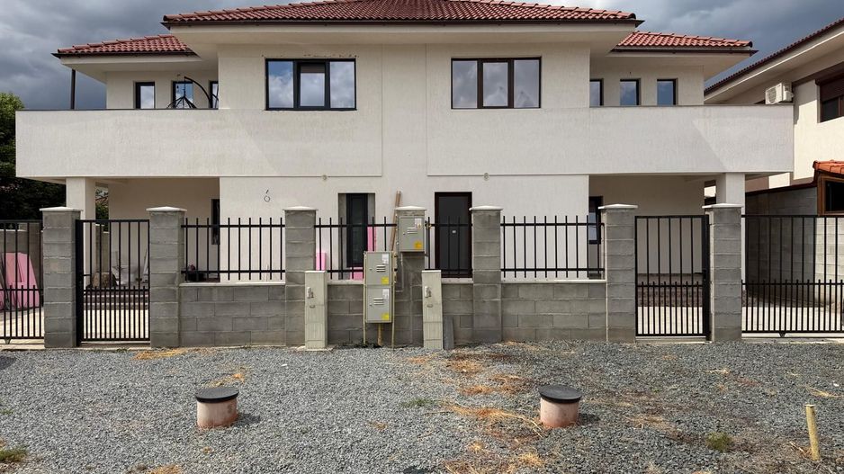 Casa tip duplex de vanzare in Lugoj - Poză 1