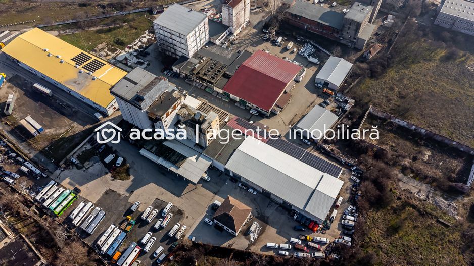 Platforma industriala 3552 mp hale beton si 9883 mp teren - Poză 1