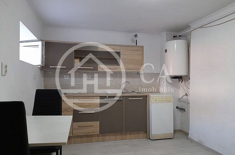 Apartament cu o camera de vanzare Ultracentral Oradea - Poză 1