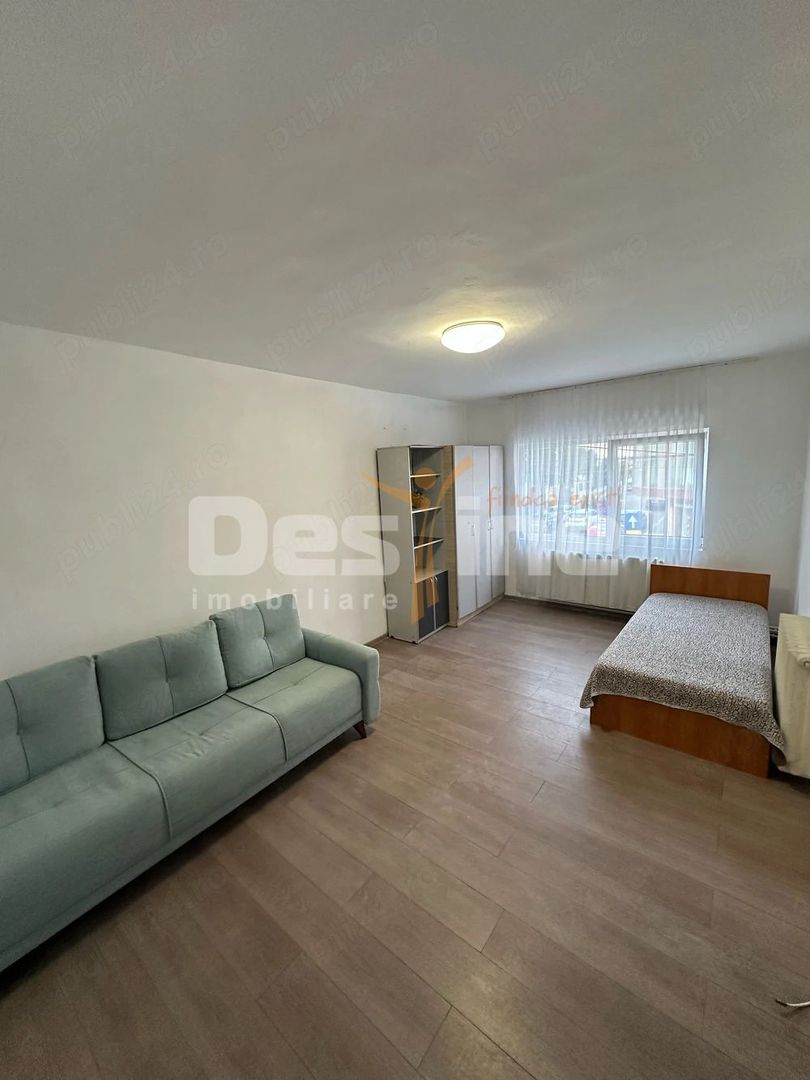 Închiriez apartament cu 2 camere în centrul Constanța, zona Dacia - Poză 1