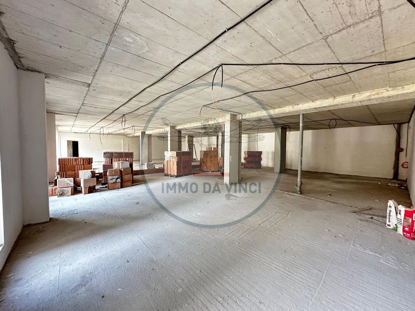 Spatii birouri 142mp si 194mp Marasti Iulius Mall finisaje la cerere - Poză 23