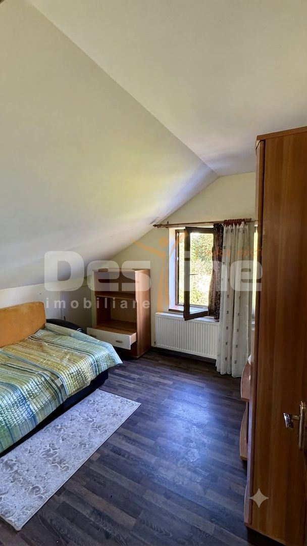 Casa spatioasa cu teren de 800 mp, Muntenii de Jos - 5 camere - Poză 19