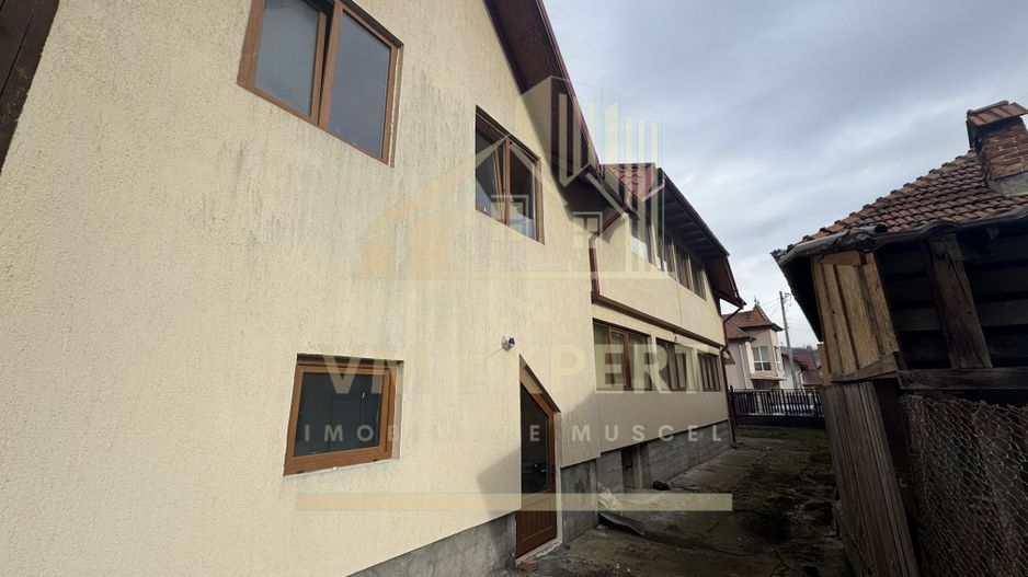 VILA 5 CAMERE, TEREN 600 MP, RUCAR - Poză 19