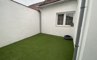 Apartament la casa | Renovat | Garaj | Curte | Lazaret - Poză 10