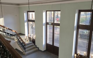 Spatiu comercial 400mp in zona 0-Oradea - Poză 1