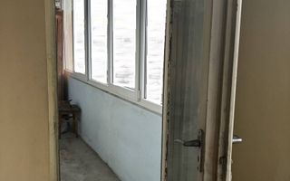 Apartament cu 4 camere, zona Sala Polivalentă - Poză 11