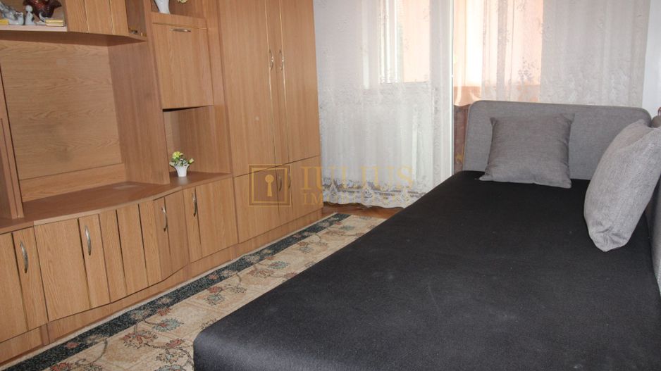 3 camere, situat in Complexul Studentesc, centrala proprie, familie, studenti - Poză 11