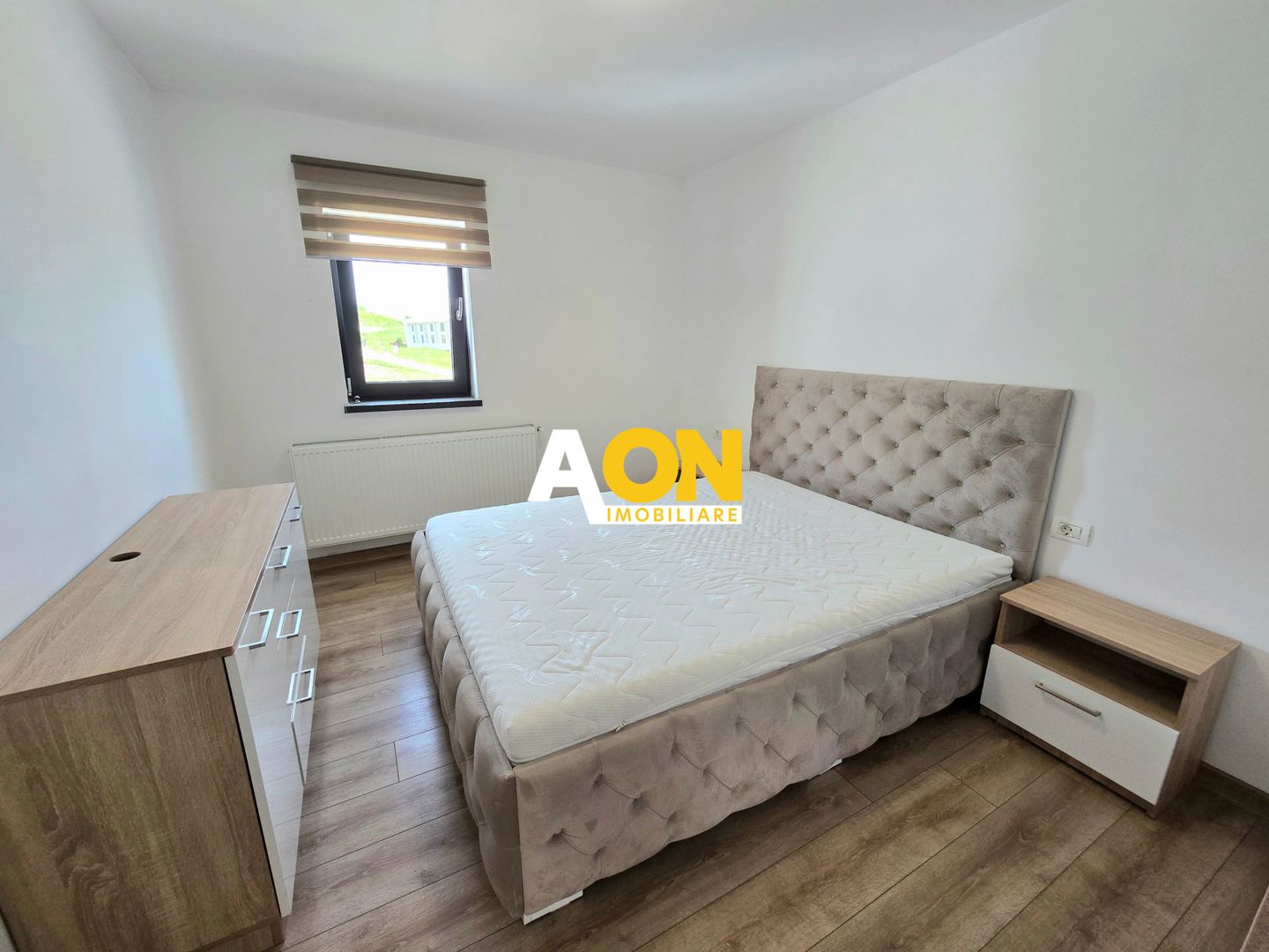 Apartament cu 2 Camere, Bloc Nou, Complet Mobilat, Zona Schit - Poză 3