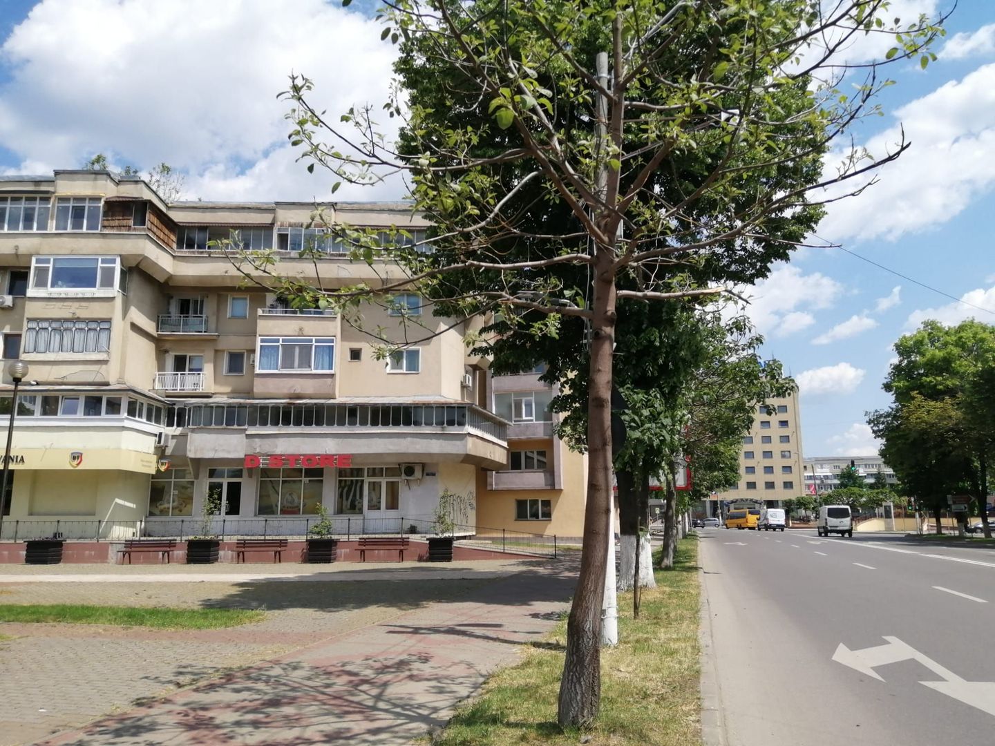 Spațiu comercial ultracentral, 200 mp singurul vad 100% pietonal Roman - Poză 5