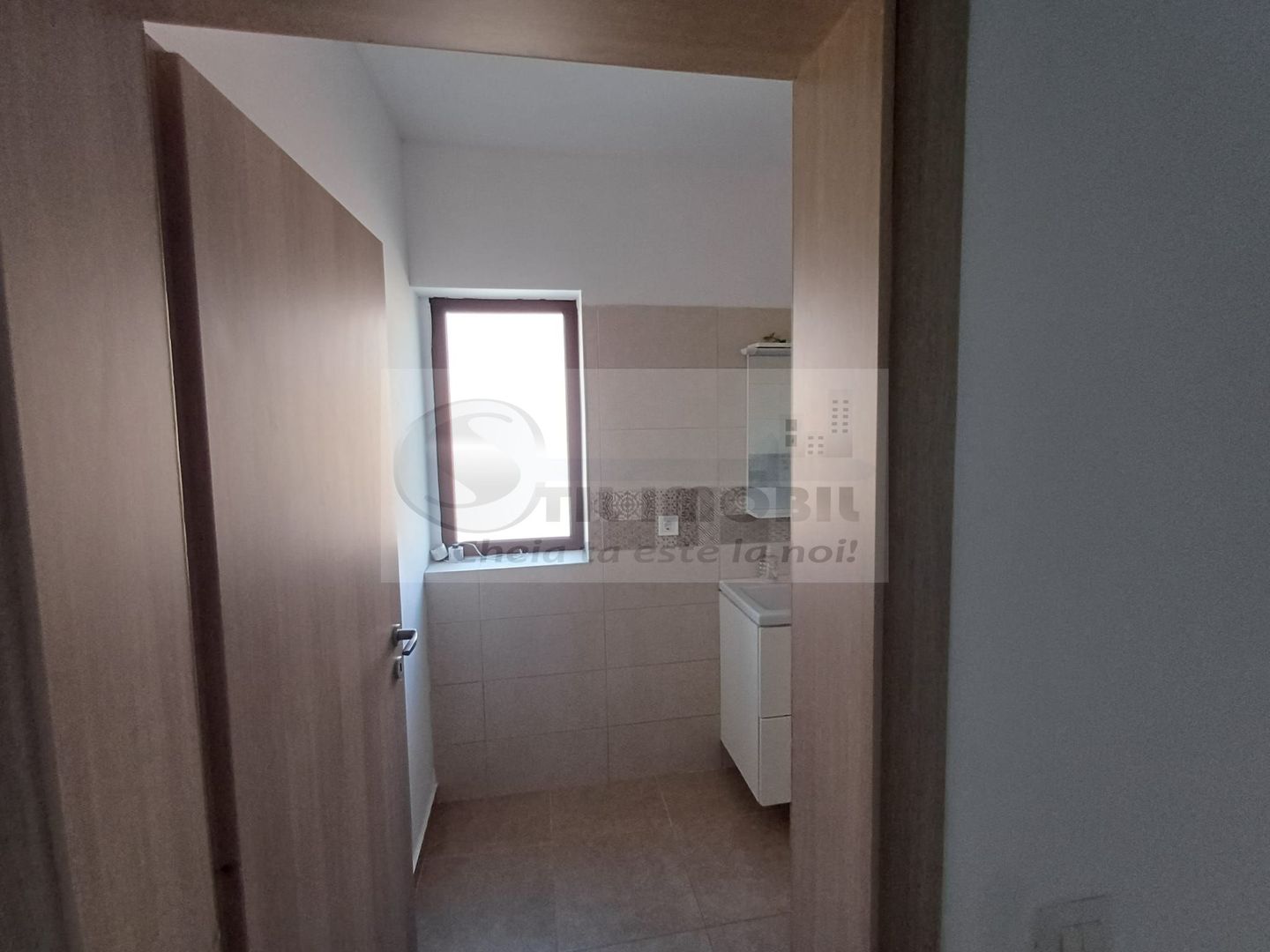 Casă 4 camere, 2 Locuri de parcare–Zona Valea Adanca- 830 euro - Poză 24