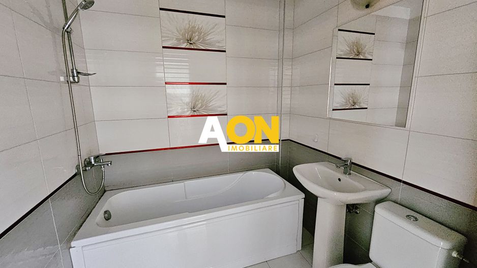 Apartament tip Penthouse, 4 camere, 2 bai, 108 mp utili + boxa, Centru - Poză 8