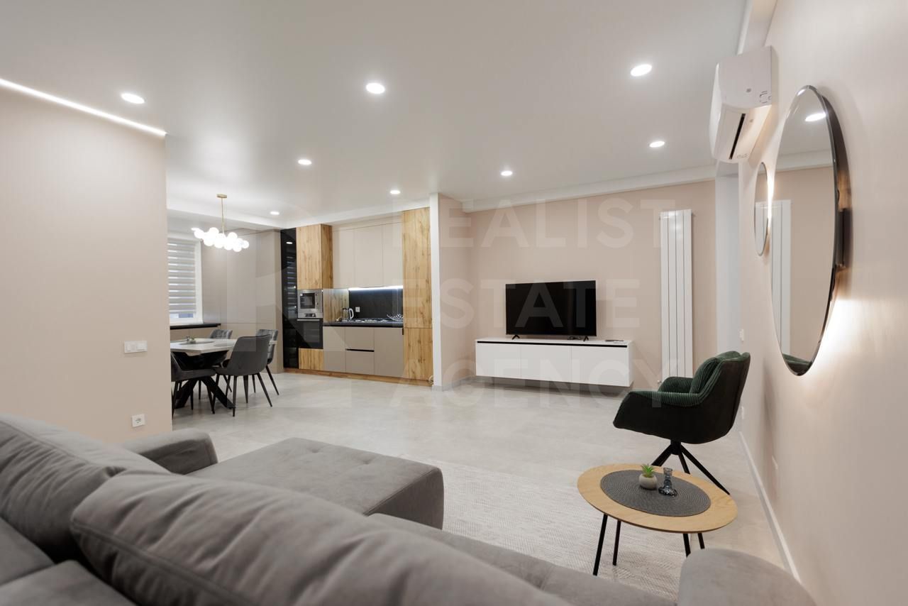 Chirie, apartament, 4 camere, strada Lev Tolstoi, Centru - Poză 18