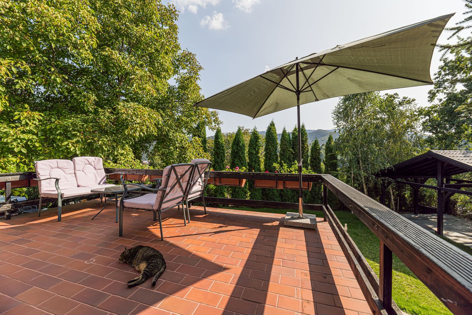 Vila de lux,  de inchiriat! Drumul Poienii! - Poză 55