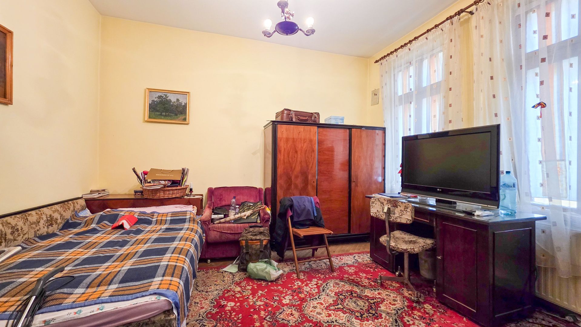 Apartament 3 Camere în Casă | Bd. Dacia 127 | Garaj + Curte - Poză 5