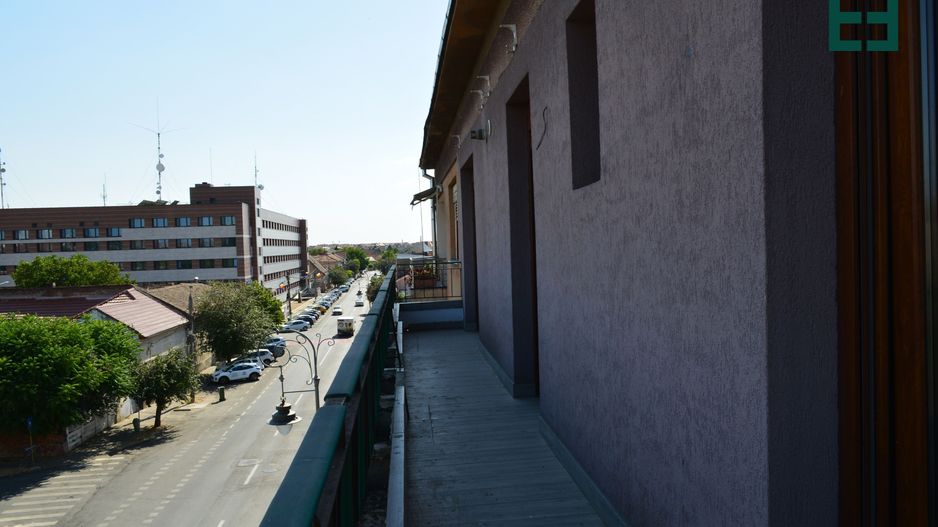 Apartament cu 2 camere zonă centrală - ARAD - Poză 13