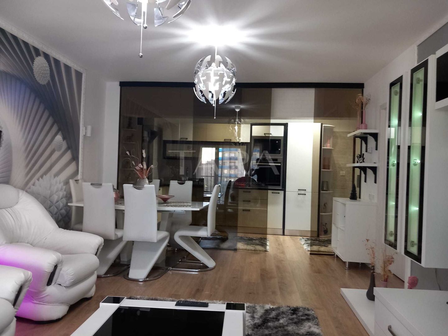 Apartament modern cu vedere spre lac – Viva City, lângă Iulius Mall - Poză 3