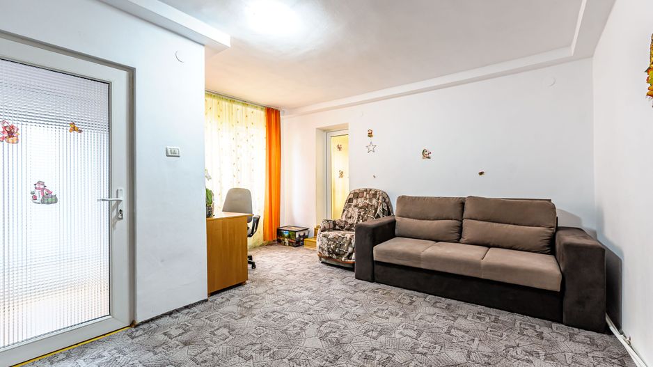 Casă cu teren de 1440 mp, Aradul Nou - Poză 6