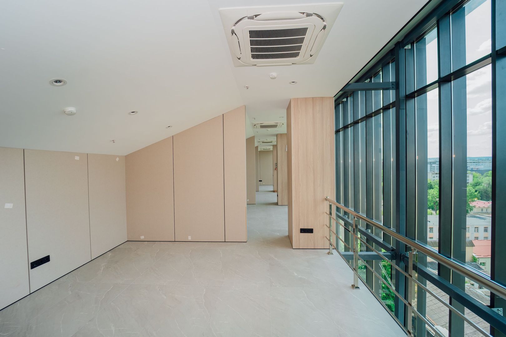 SPRE CHIRIE SPAȚIU COMERCIAL PENTRU BIROU | OFICIU 132 m2 Panoramic View ETAJUL 9 | Premium Location Bussines | Chișinău ,Centru - Poză 5
