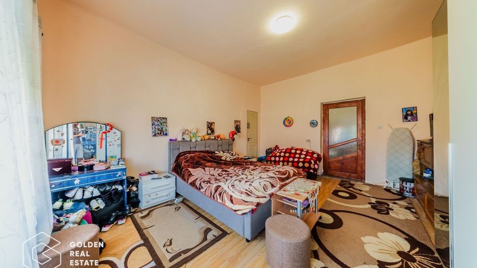 Casa foarte spatioasa cu gradina si gospodarie, Santana - Poză 12
