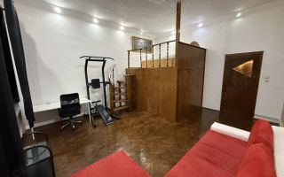 Apartament cu 1 camera ultracentral la cladire istorica - Poză 1